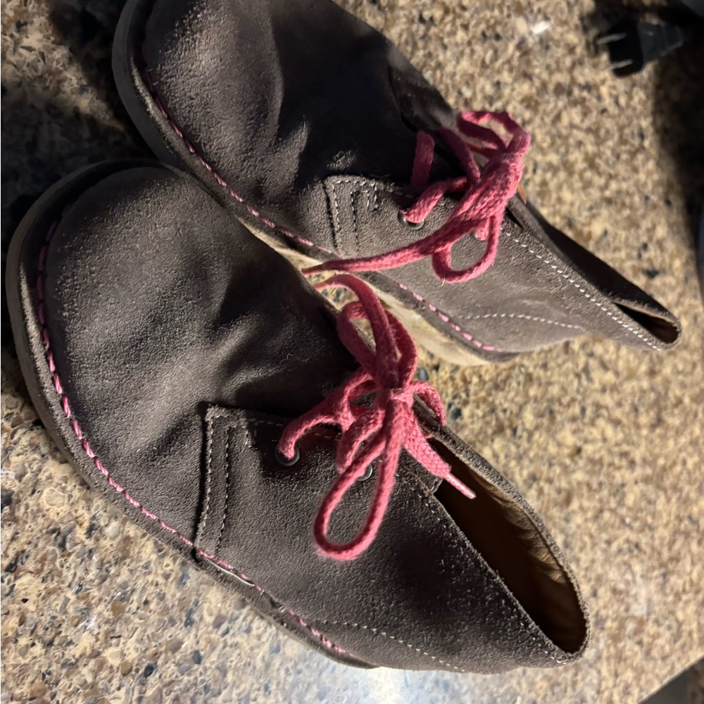 Clarks Brown Suede Kids Boots with Pink Laces